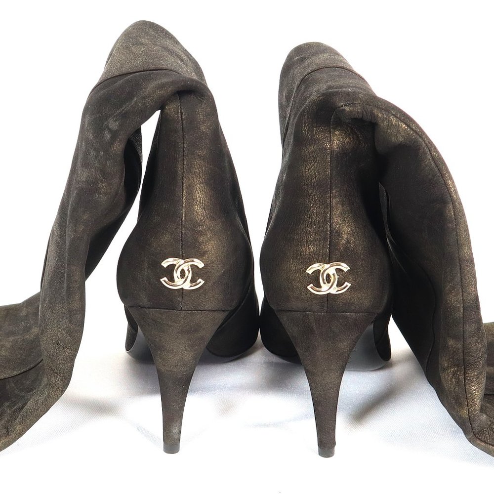 Chanel *BRAND NEW* Leather Knee-High Two-Tone Heeled Boots Size 39-1/2 - Picture 4 of 10